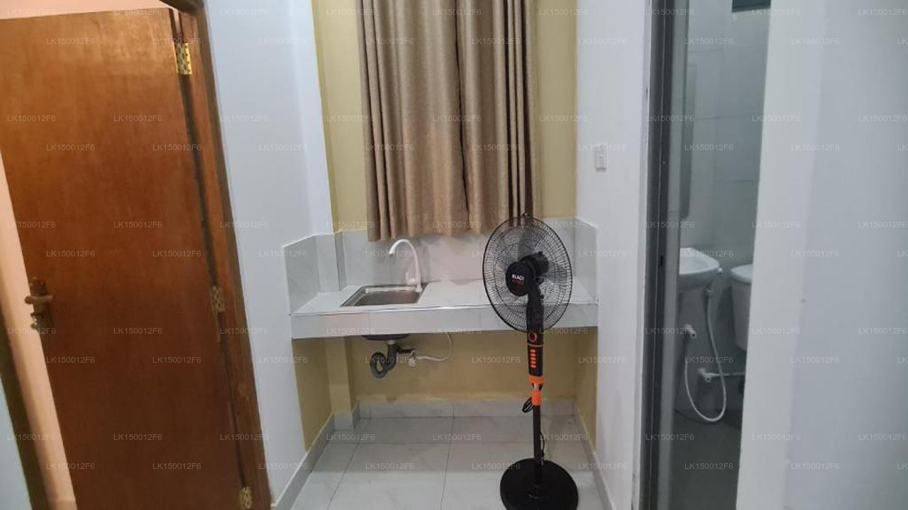 Ceylon Lodge - Hotel y albergue Airport Transit, Negombo