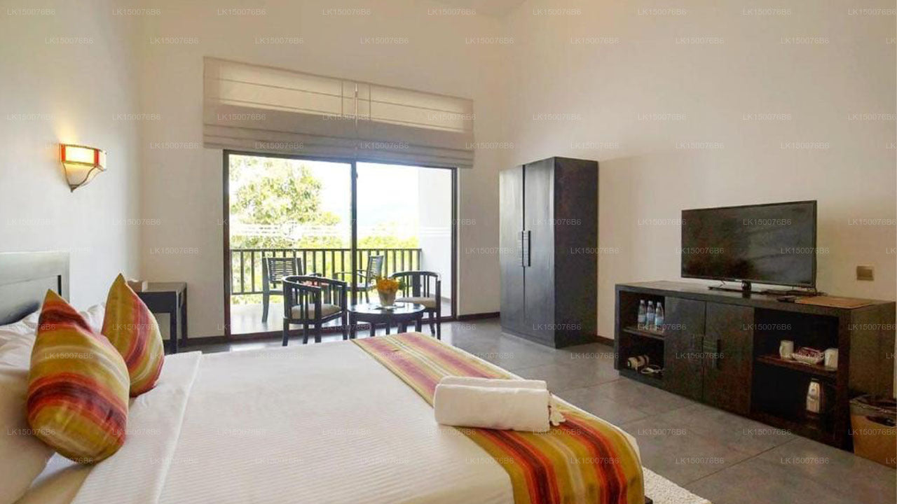 The Grand Tamarind Lake, Kataragama