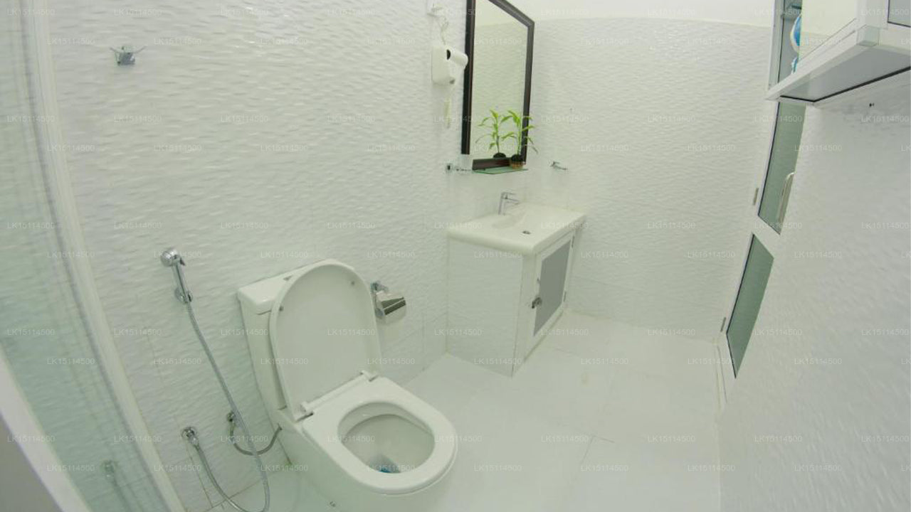 Punsisi Rest, Hatton