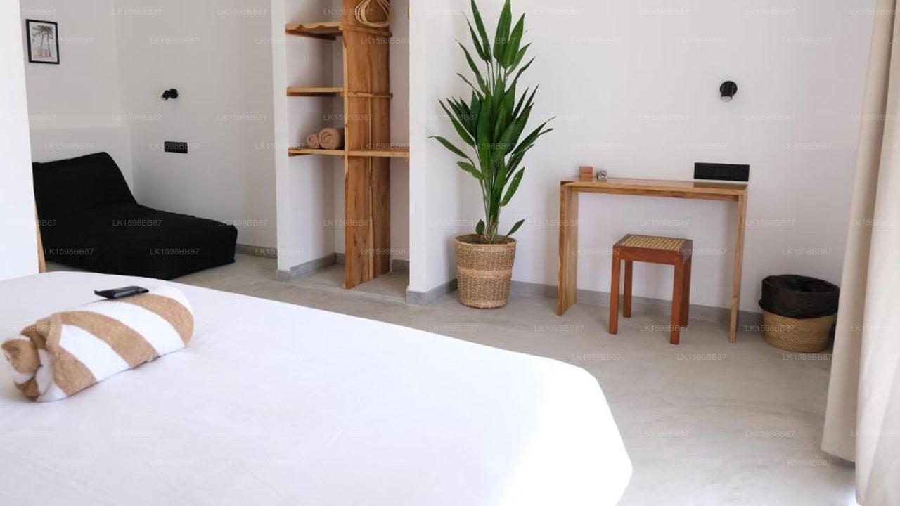 OASIA - Boutique Surf House, Weligama