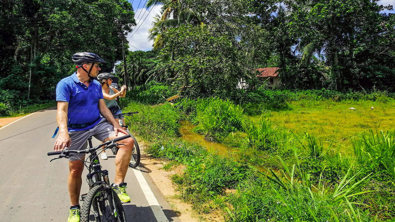 Lagoon Village en bicicleta desde Galle