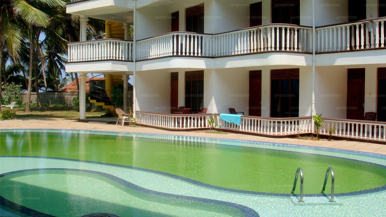 Olenka Sunside Beach, Marawila