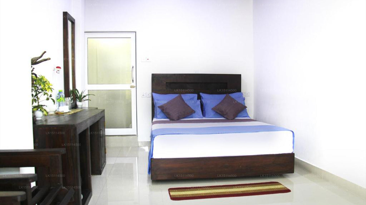 Punsisi Rest, Hatton