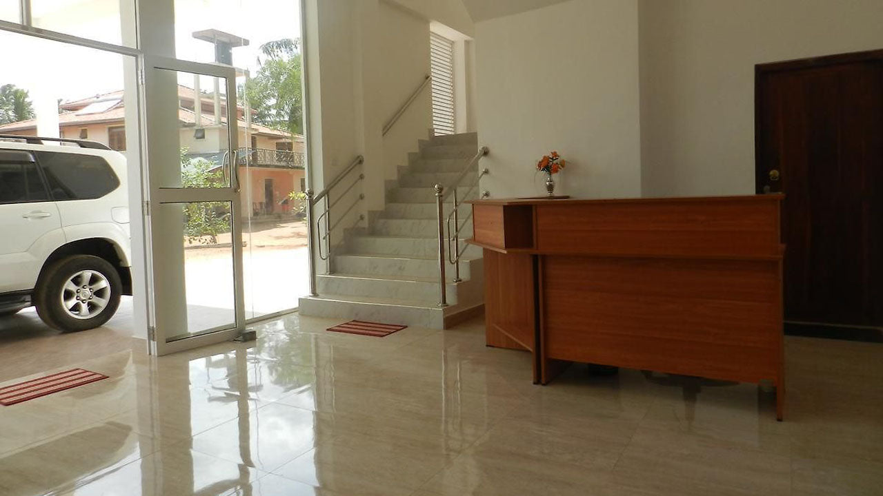 El hotel Paradise, Kurunegala