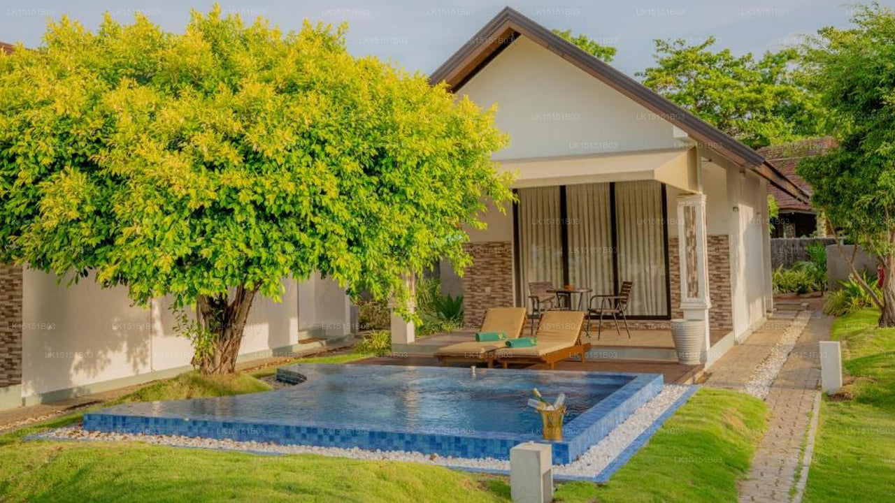 Uppuveli Beach by DSK Hotel, Trincomalee