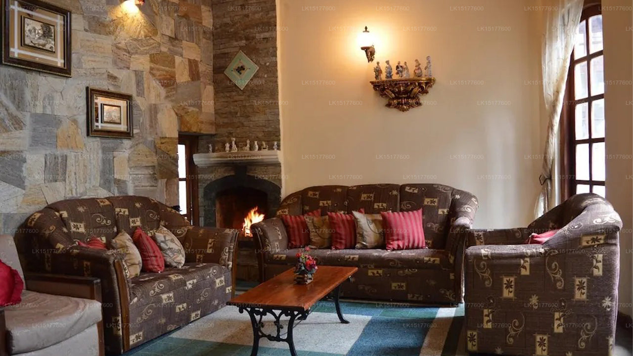 Misty Holiday Nest, Nuwara Eliya