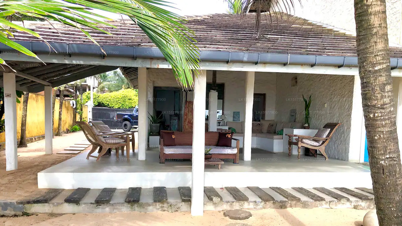Coco Mari Beach Villa, Hikkaduwa