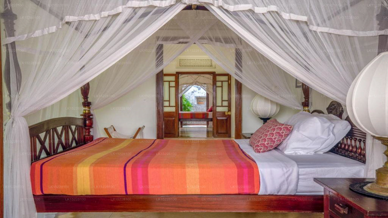 Coconut Grove, Galle