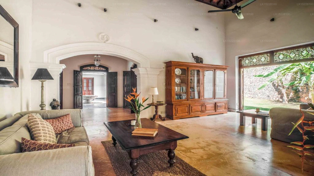 Coconut Grove, Galle