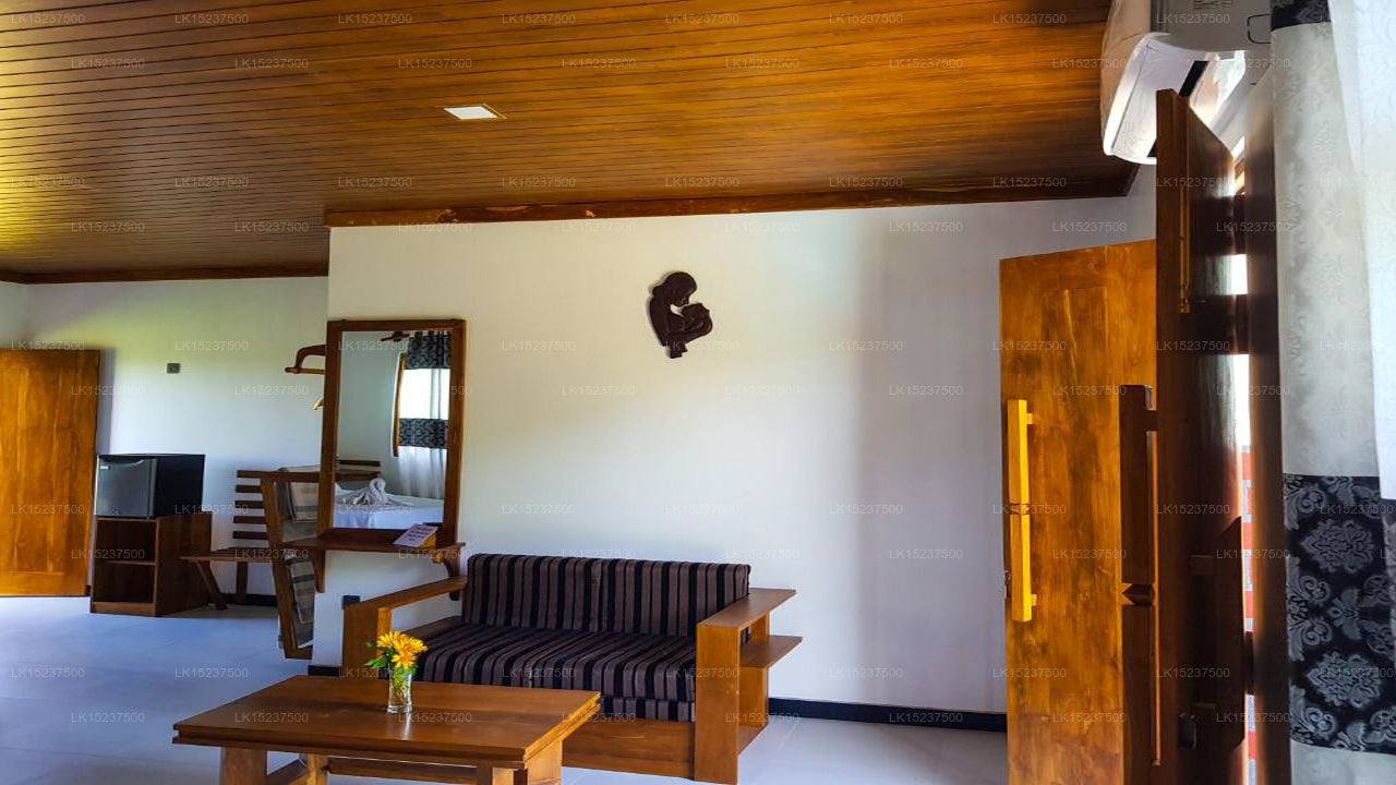 Eco Hotel Black & White, Anuradhapura