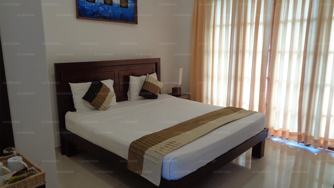 Vista Bay Beach Hotel, Nilaveli