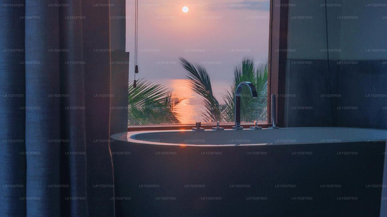 Cardamon Hotel, Nilaveli