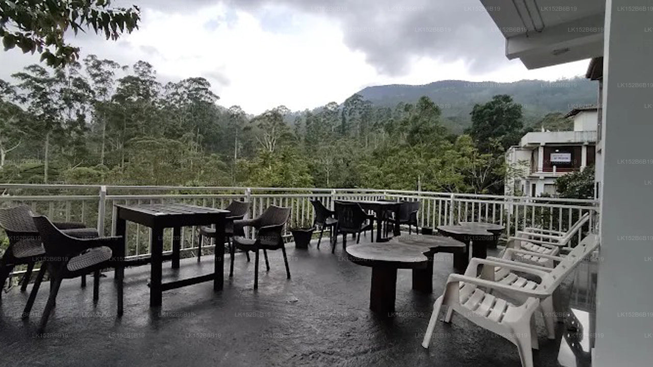 Adams peak Inn, Nallathanniya