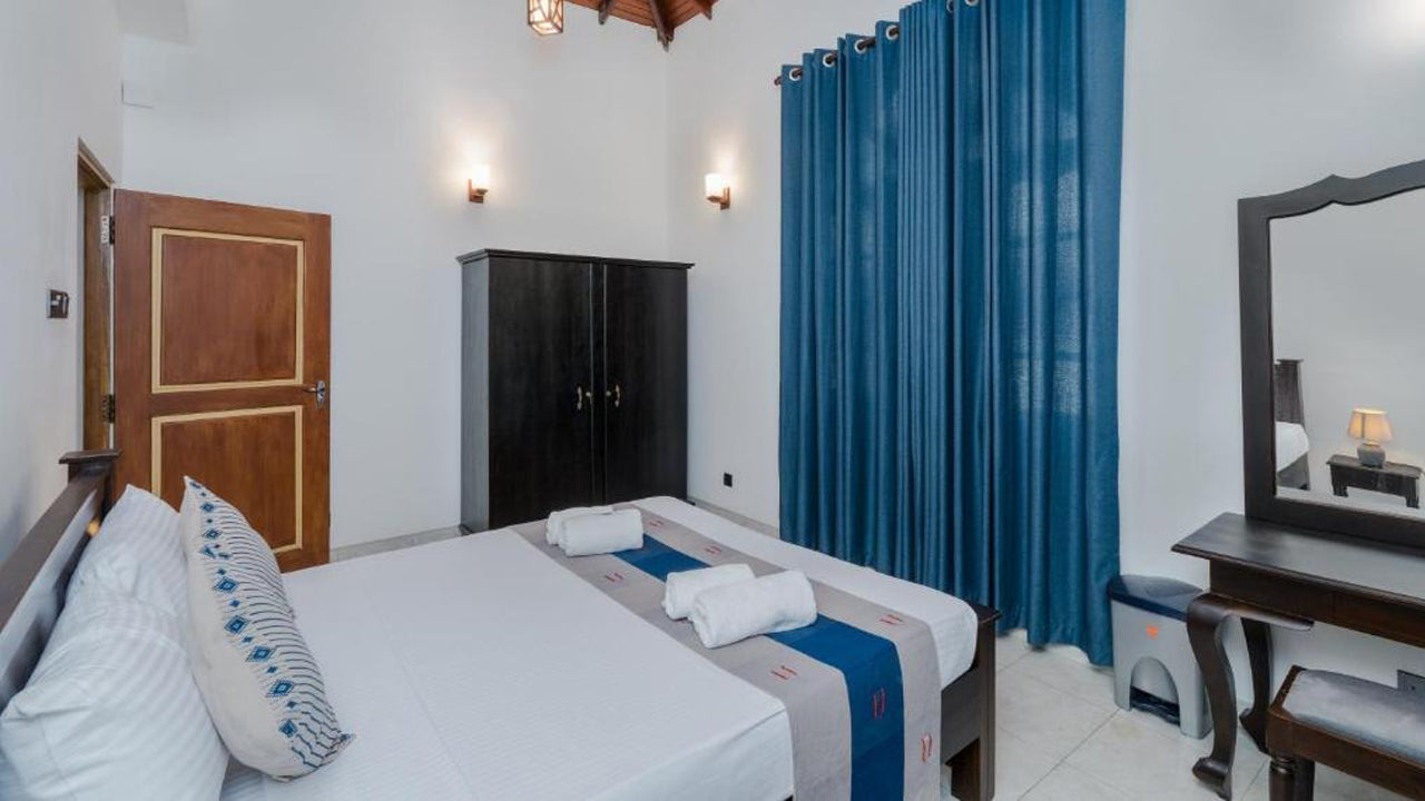 Paradise Holidays, Bambalapitiya