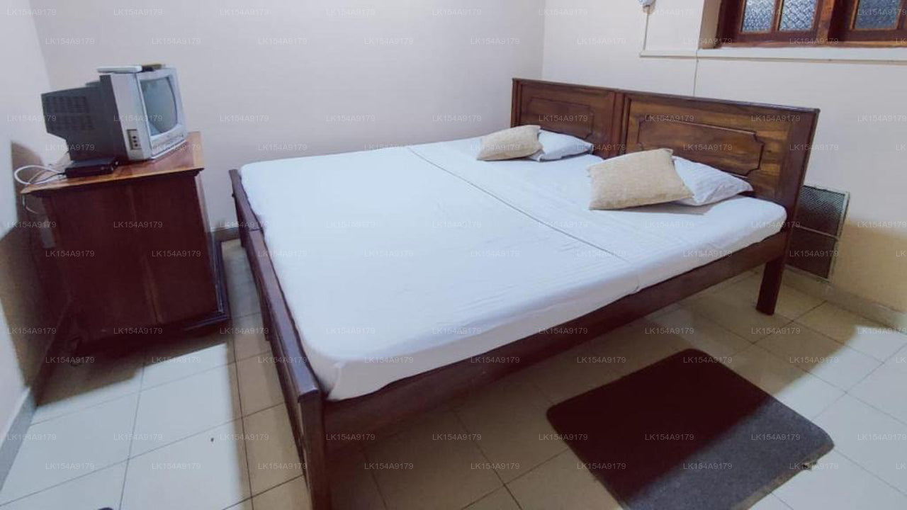 Grand Colonial Viveka,  Kurunegala