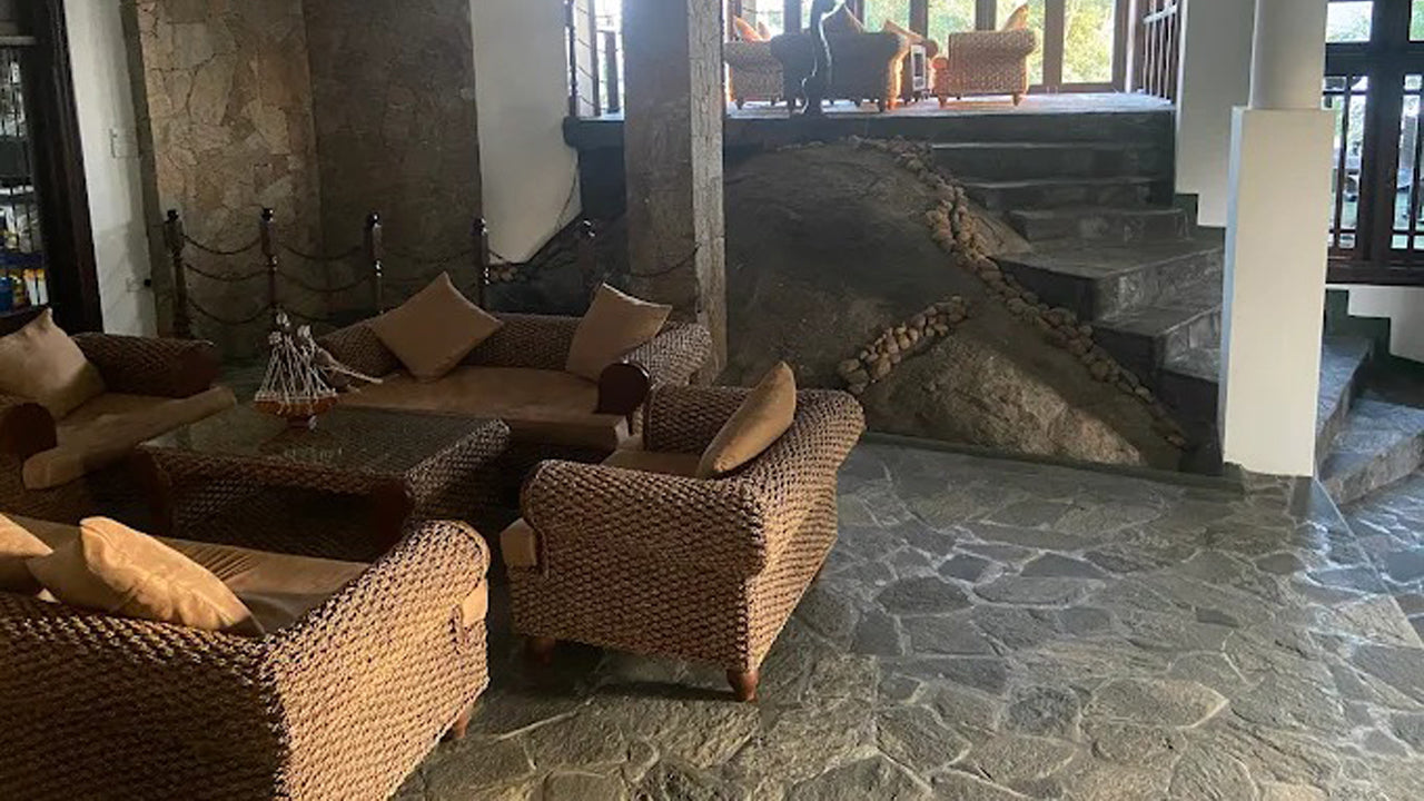 Hotel castle palace, Kandy