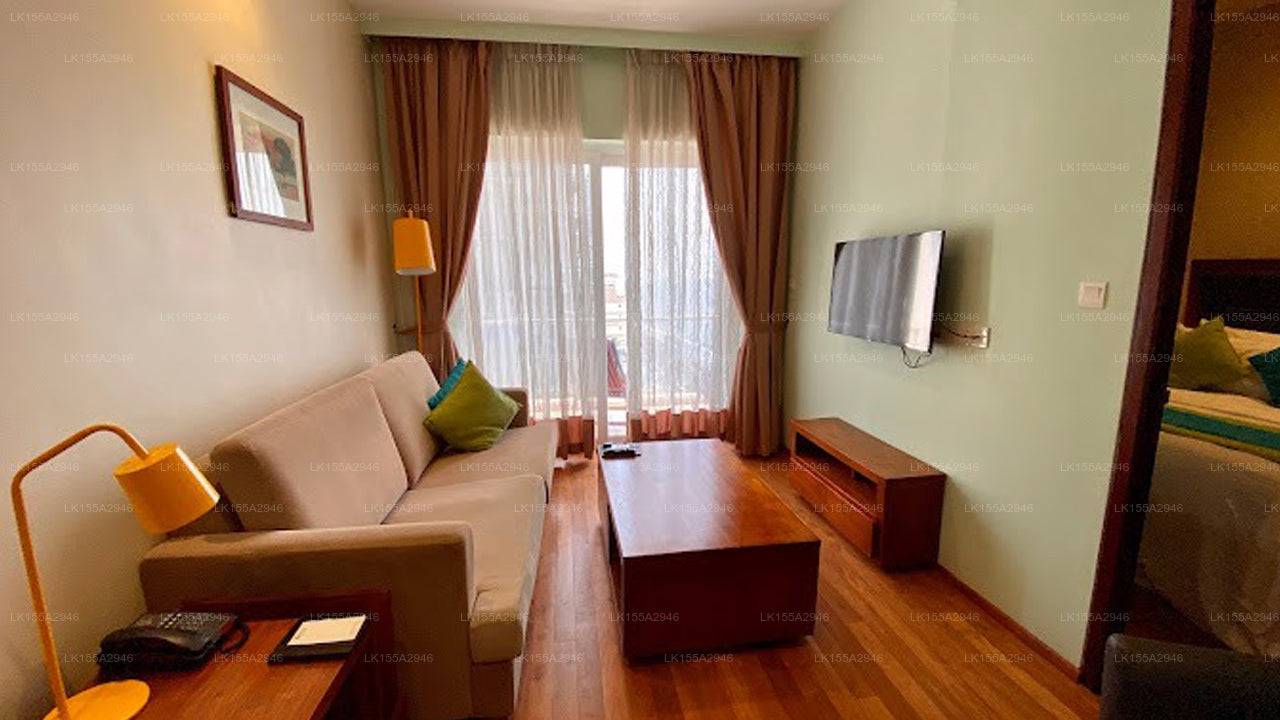 Ocean Edge Suites & Hotel Colombo