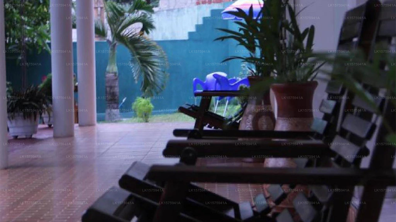 Vizzava Beach Villa, Negombo