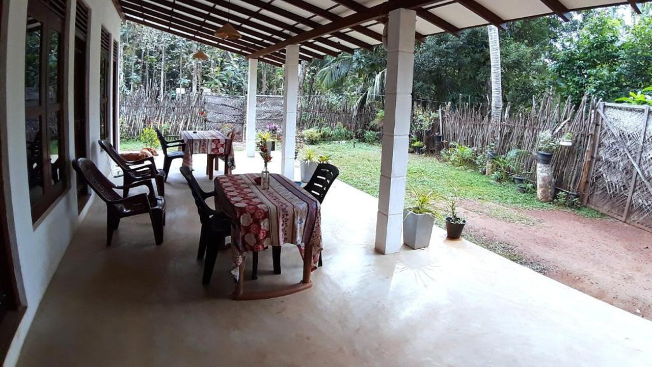 Cashew Villa, Hiriketiya