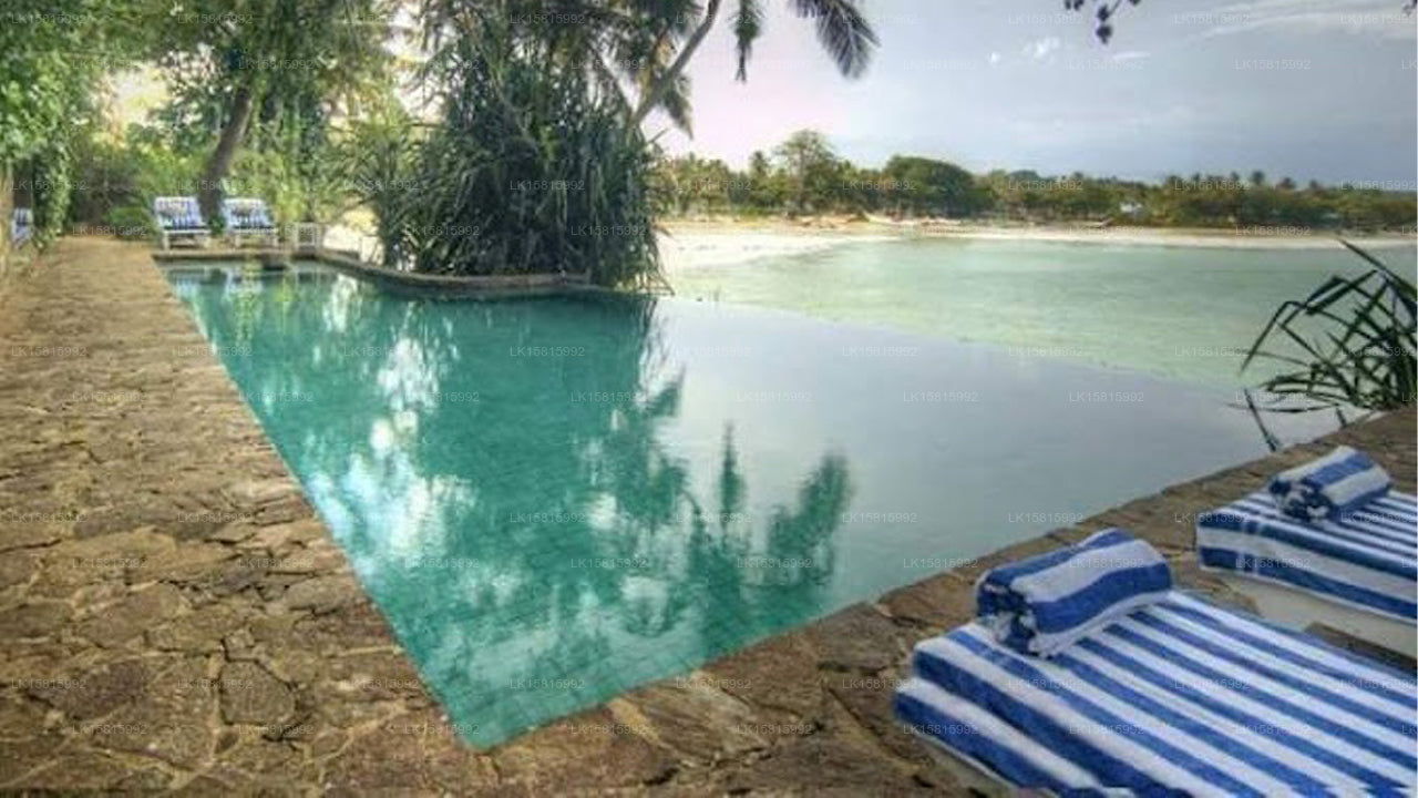 Taprobane Island, Weligama