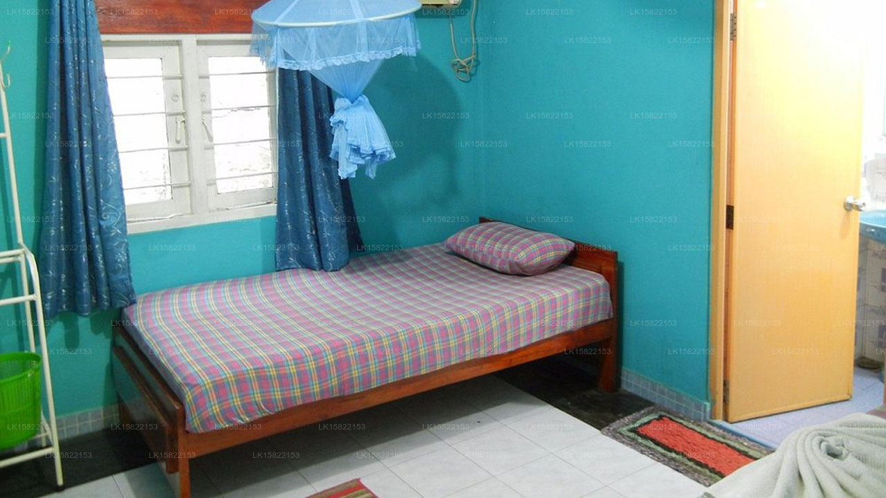 Levi's Tourist, Anuradhapura