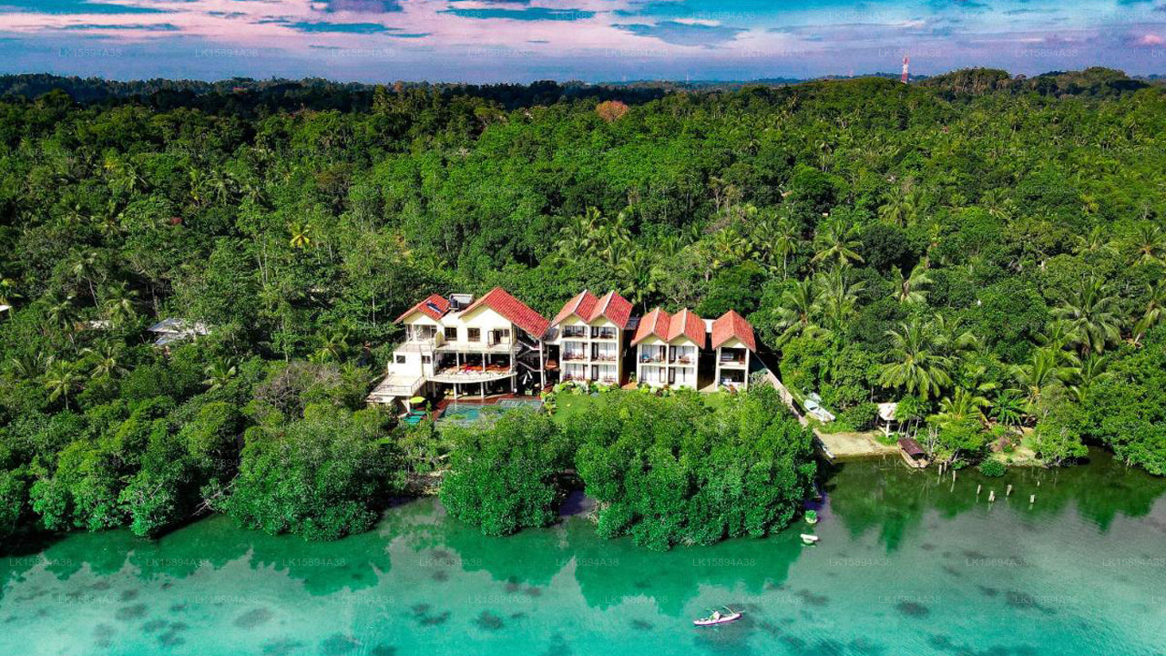 Moi Koggala by DBI, Koggala