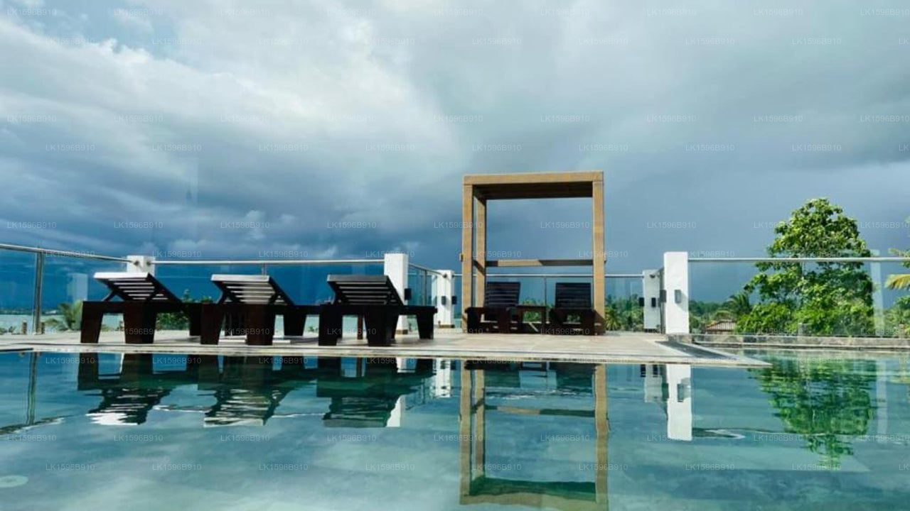 Emerald Bay Resort,  Mirissa