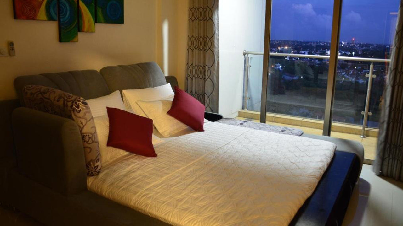 Atrium - ICONIC APARMENT, Colombo