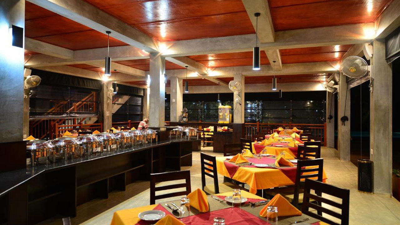 Laya Waves, Pacífico