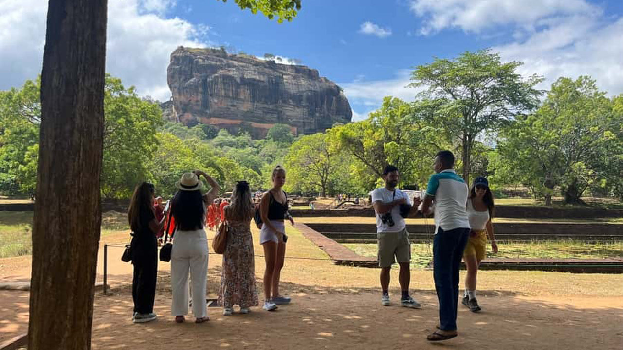 Geführte Sigiriya-Tour inklusive Eintrittskarten