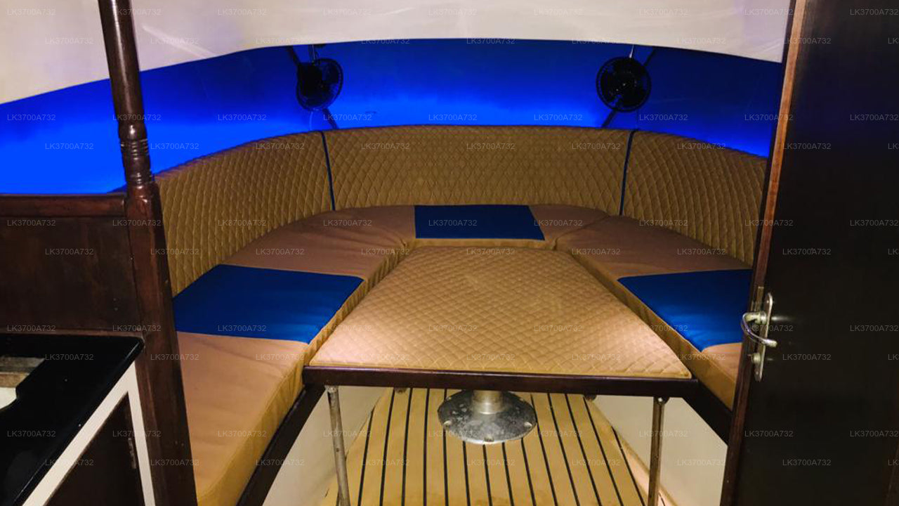 Excursión privada de pesca en lancha rápida de lujo desde Mirissa