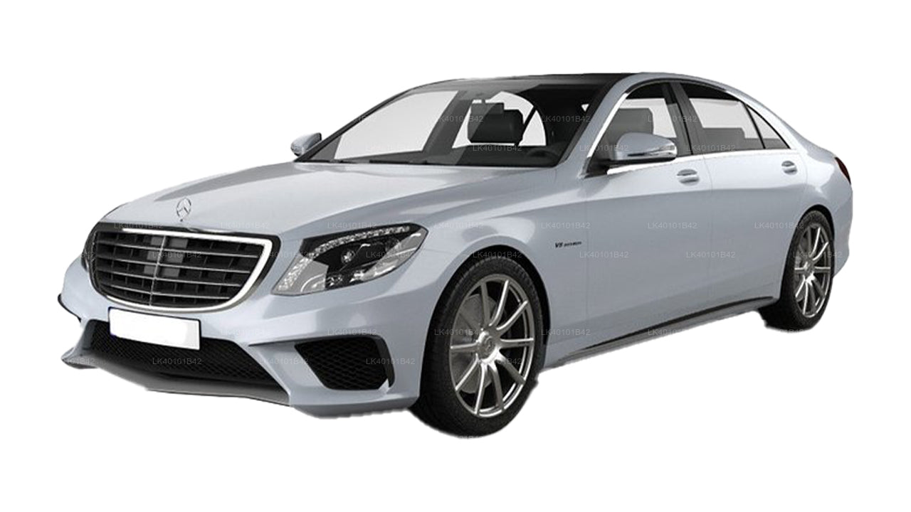 Transferencia privada del aeropuerto de Colombo (CMB) a la ciudad de Colombo en Mercedes Benz S400