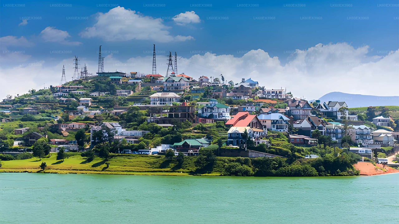 Traslado privado de Colombo a Nuwara Eliya con aventura de barranquismo