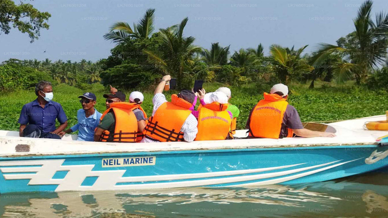 Safari en barco por la jungla del río Walawe desde el puerto de Hambantota