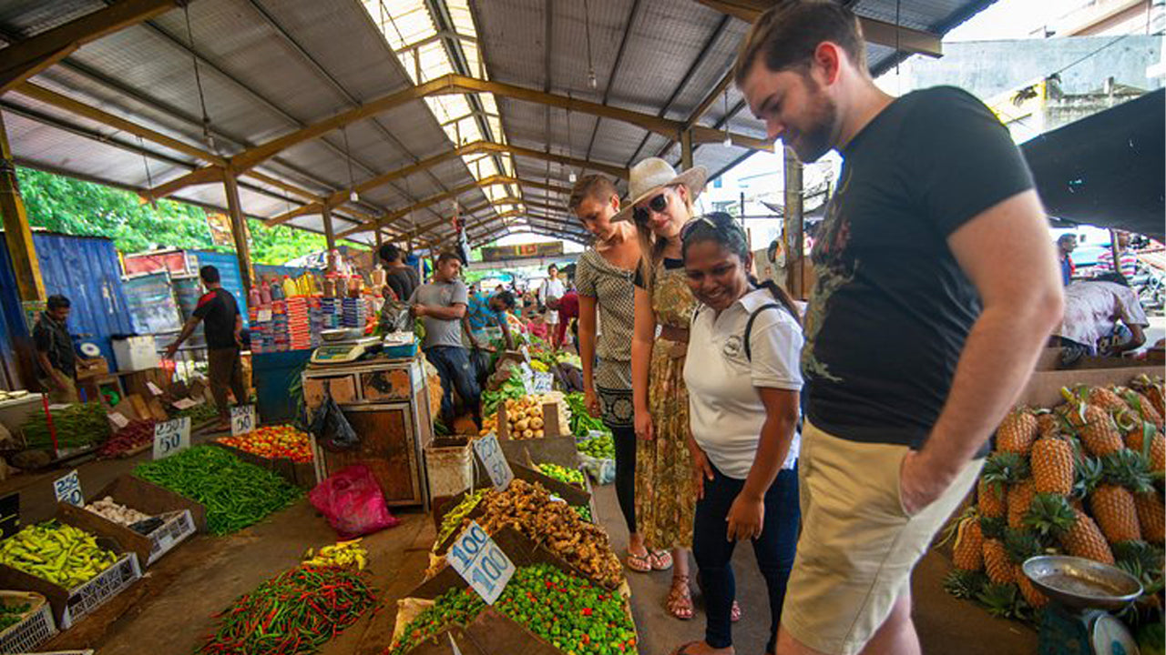 Visita al mercado y clase de cocina desde Colombo