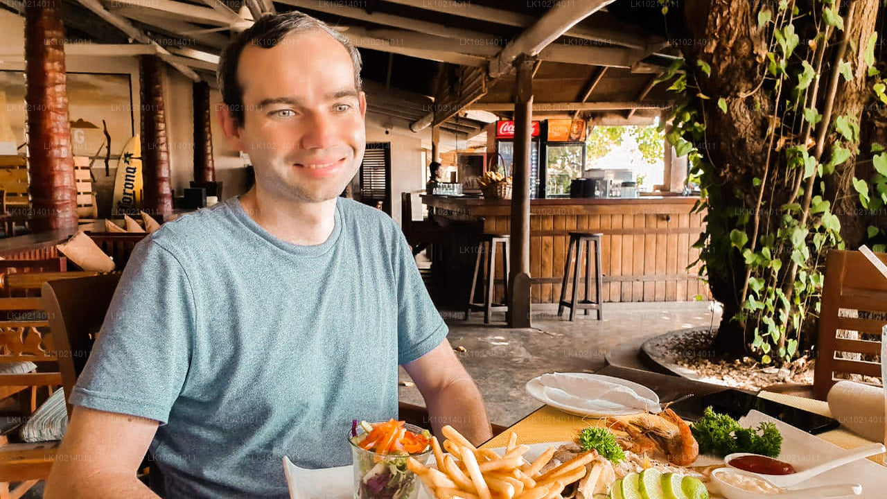 Ahangama y Mirissa desde Bentota (2 días)