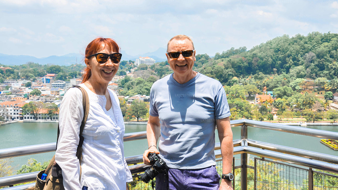 Recorrido cultural por las colinas desde Galle (2 días)