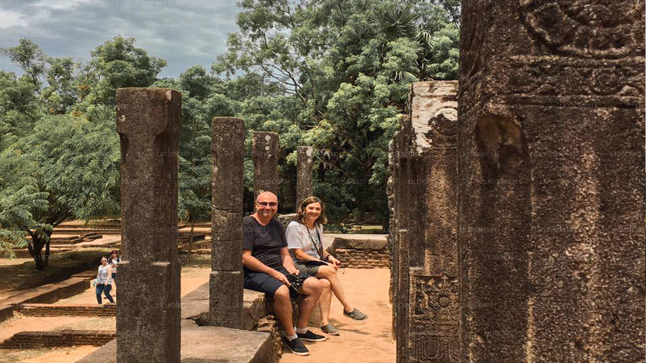 La increíble Sri Lanka (24 días)