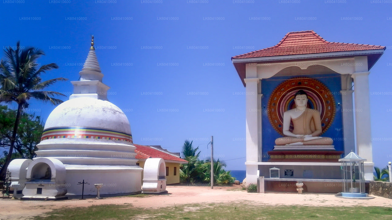 Recorrido por templos ocultos y costas apartadas desde Unawatuna