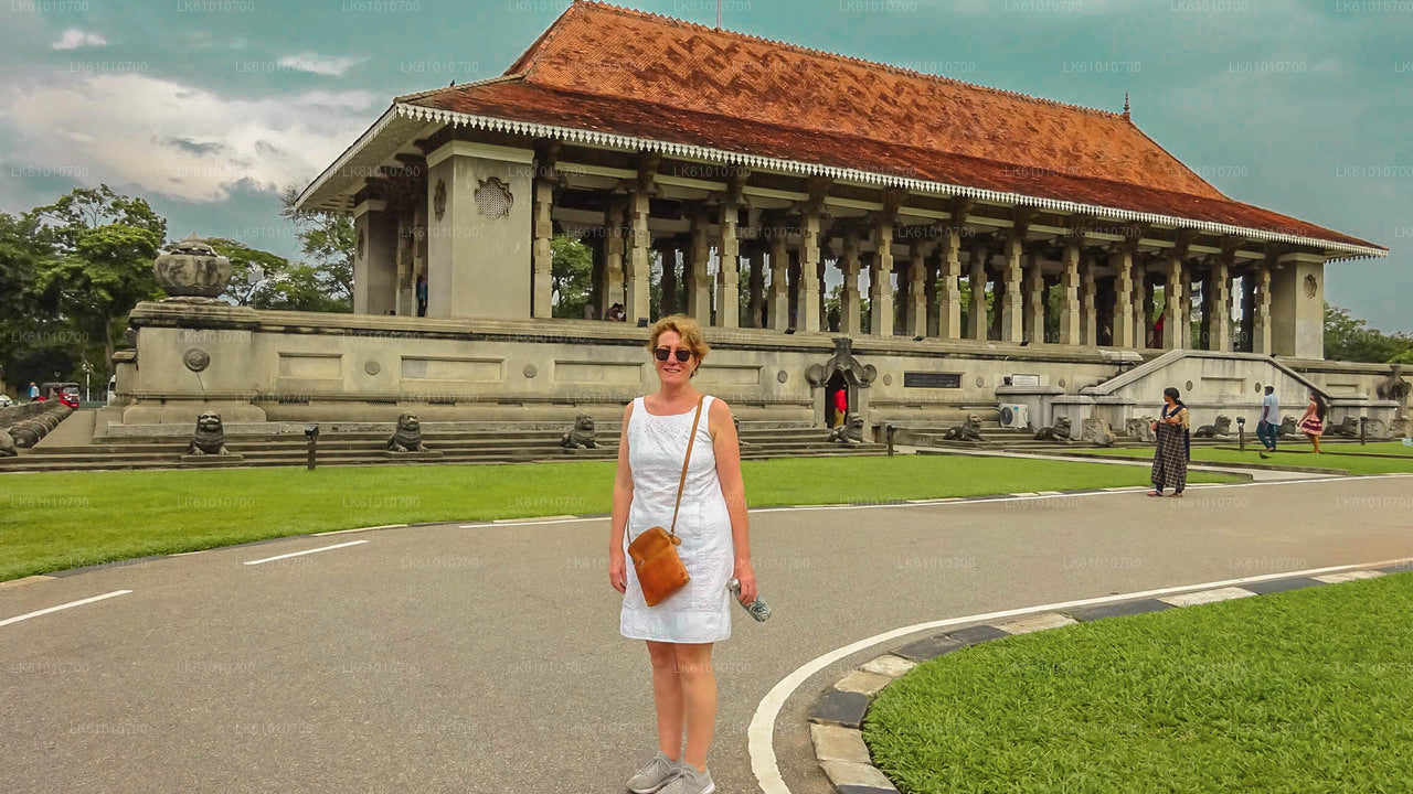 Paseo por la ciudad de Colombo con un lugareño