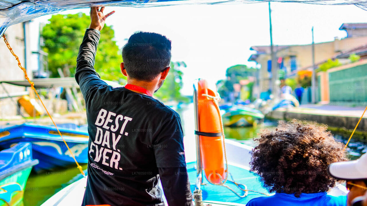 Recorrido en barco por los canales holandeses desde Negombo