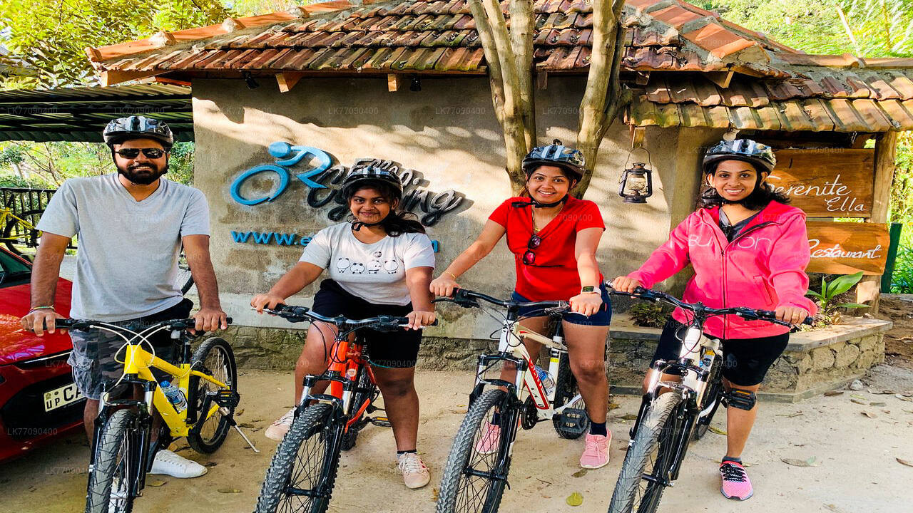 Descubra la antigua Ella en bicicleta desde Ella