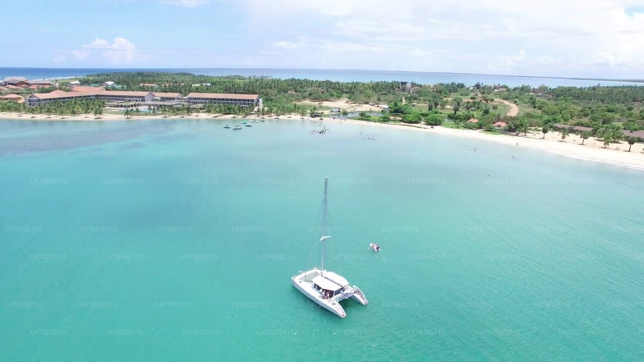 Vacaciones nocturnas en crucero en velero desde Pasikuda