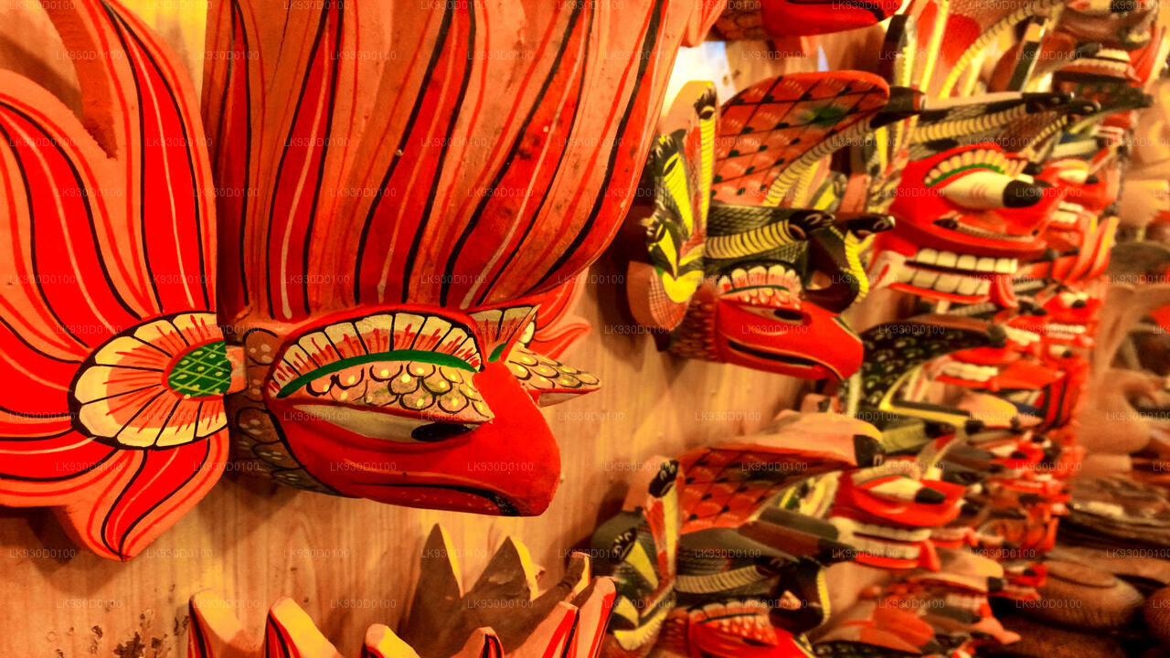 Tour de fabricación de máscaras desde Bentota